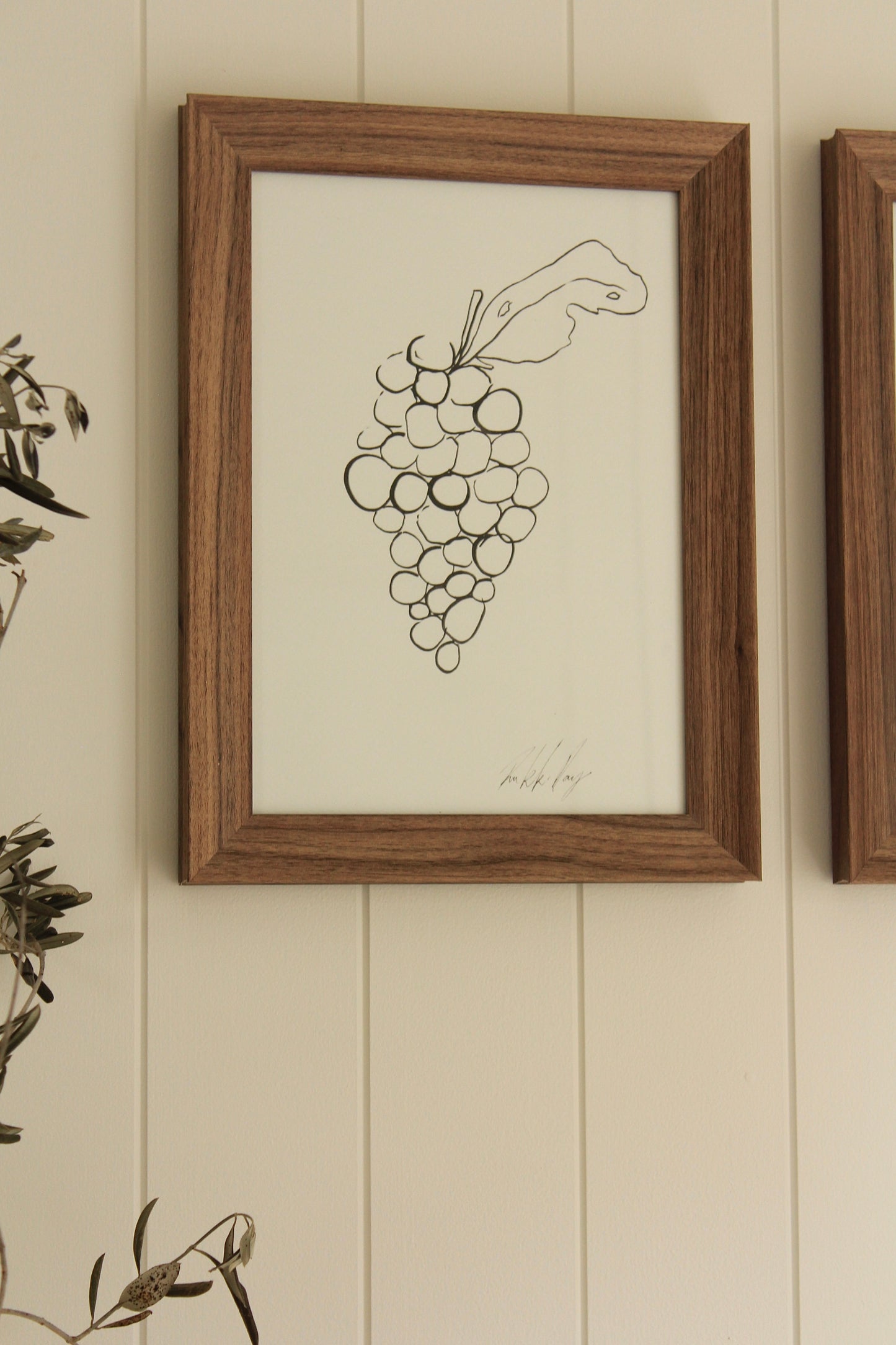 Free Gift: Oyster and Grapes print duo.
